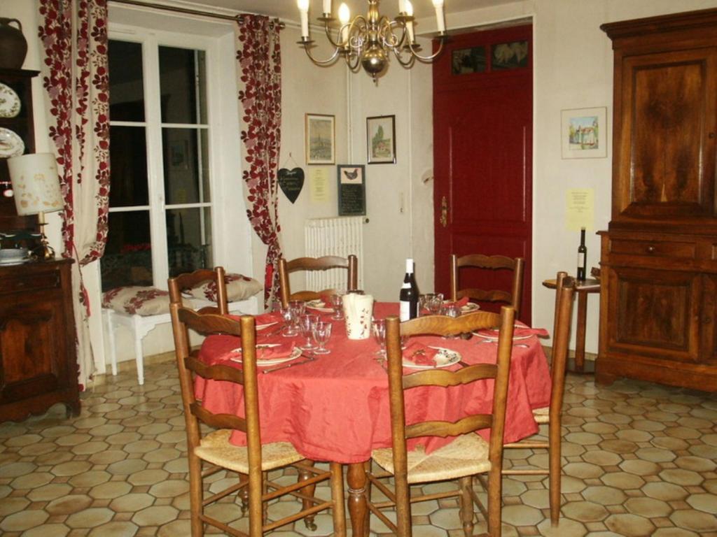 Chambres D'Hotes - Domaine Des Perrieres Crux-la-Ville エクステリア 写真
