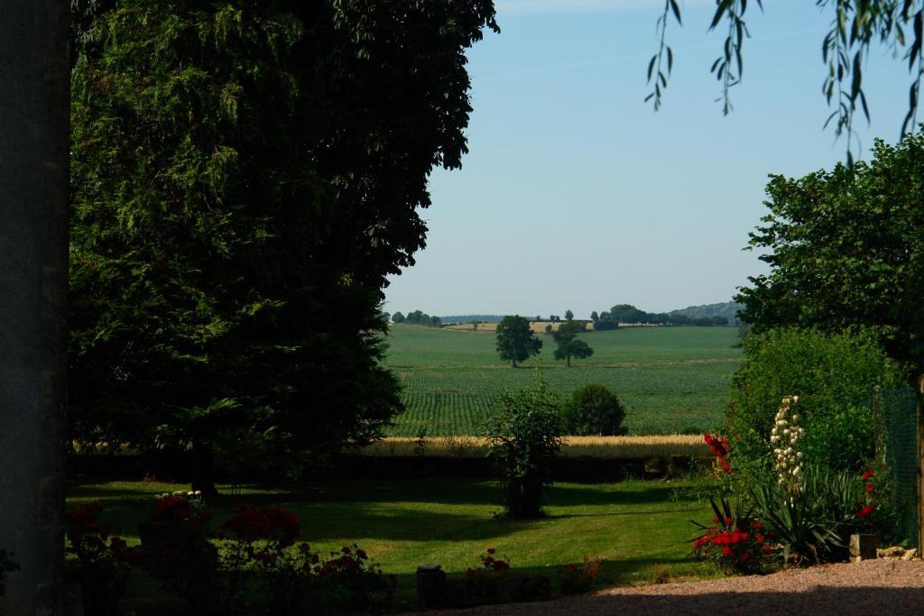 Chambres D'Hotes - Domaine Des Perrieres Crux-la-Ville エクステリア 写真